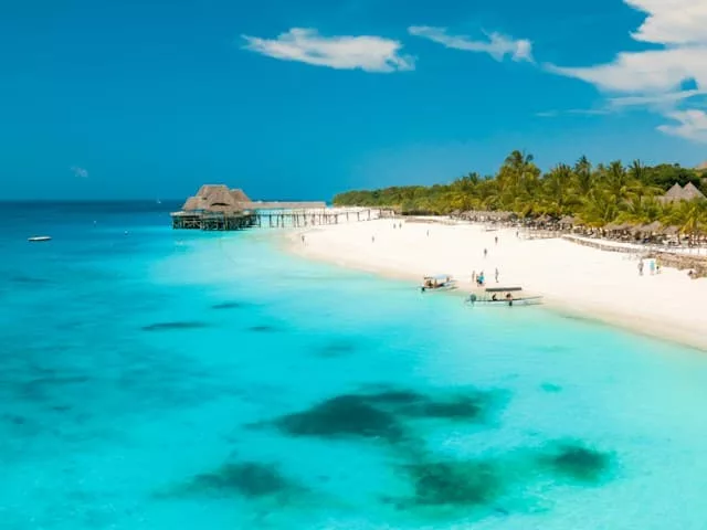 7 Amazing and Tropical Islands worth visiting! 