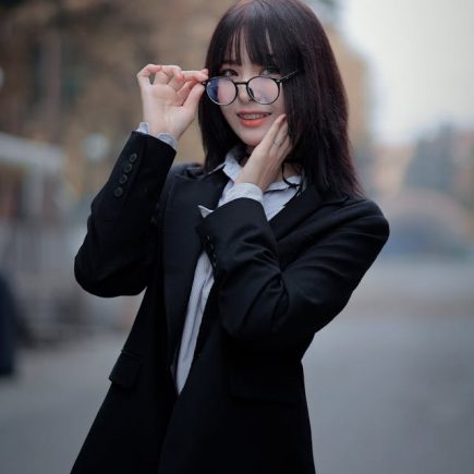 15 Cute Fall Preppy Outfits To Channel Your Inner Blair Waldorf