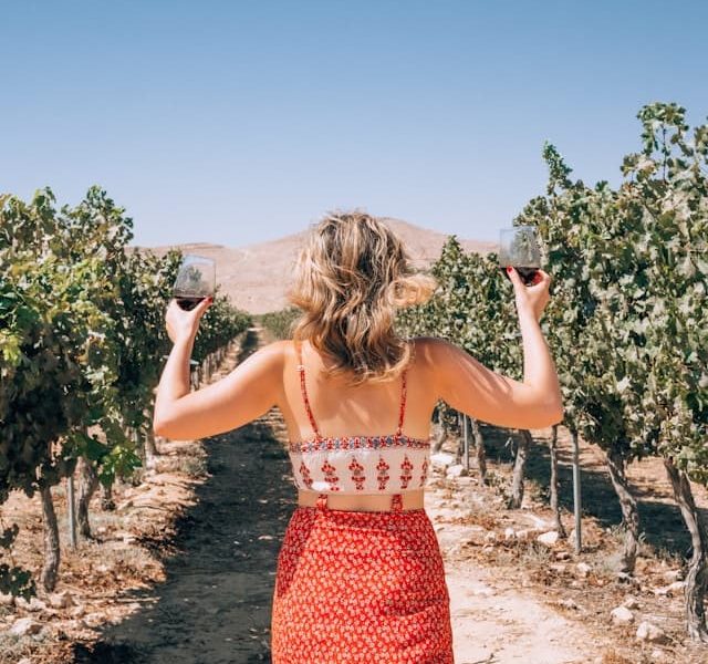 What To Wear To A Winery: Stunning Outfit Ideas