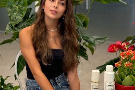 10 Date Night Hairstyles That Feel Pretty & Easy