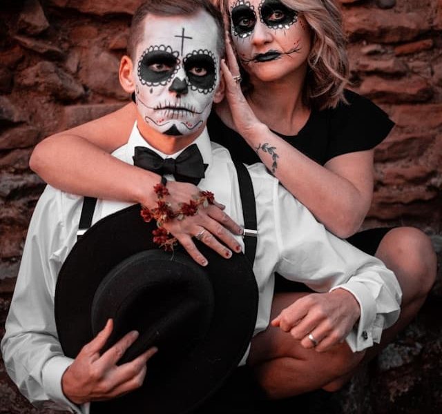 11 Halloween Costumes for Couples That Always Get Noticed